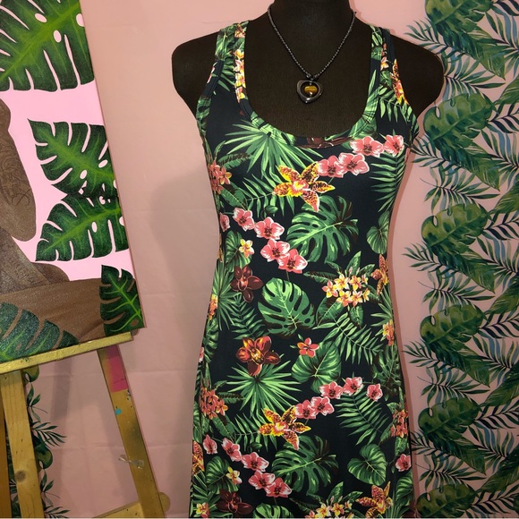 Zinzane Navy (or Black) Tropical Print Maxi Dress - Picture 5 of 8